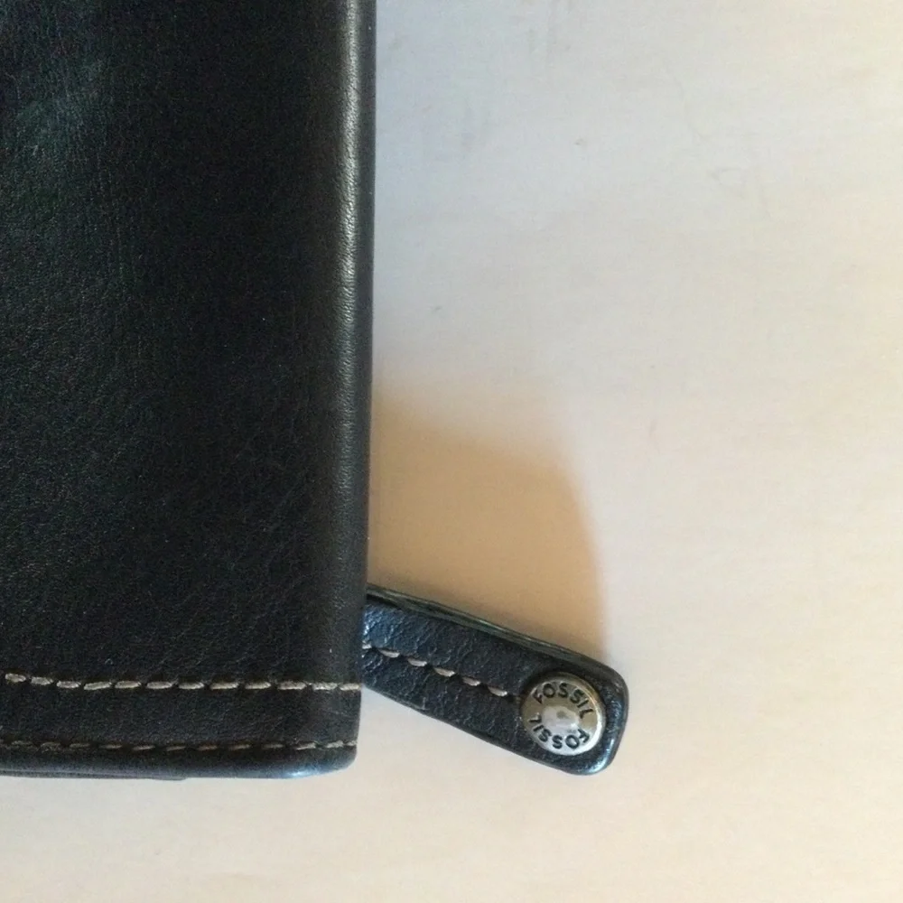 Fossil Black Genuine Leather Wallet Clutch Billfold Zip Area